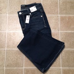 Women’s Express Bell Flare Mid Rise Jeans 6S